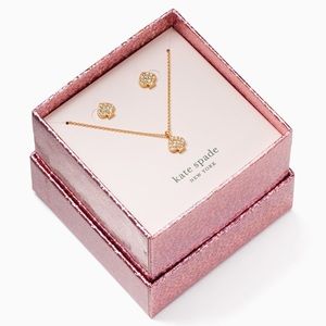 ♠️Signature Spade Pave Pendant and Studs Set♠️